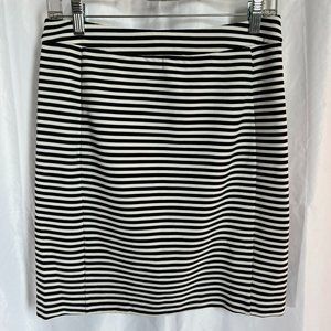 41 Hawthorn Horizontal Stripe Knee Length Skirt